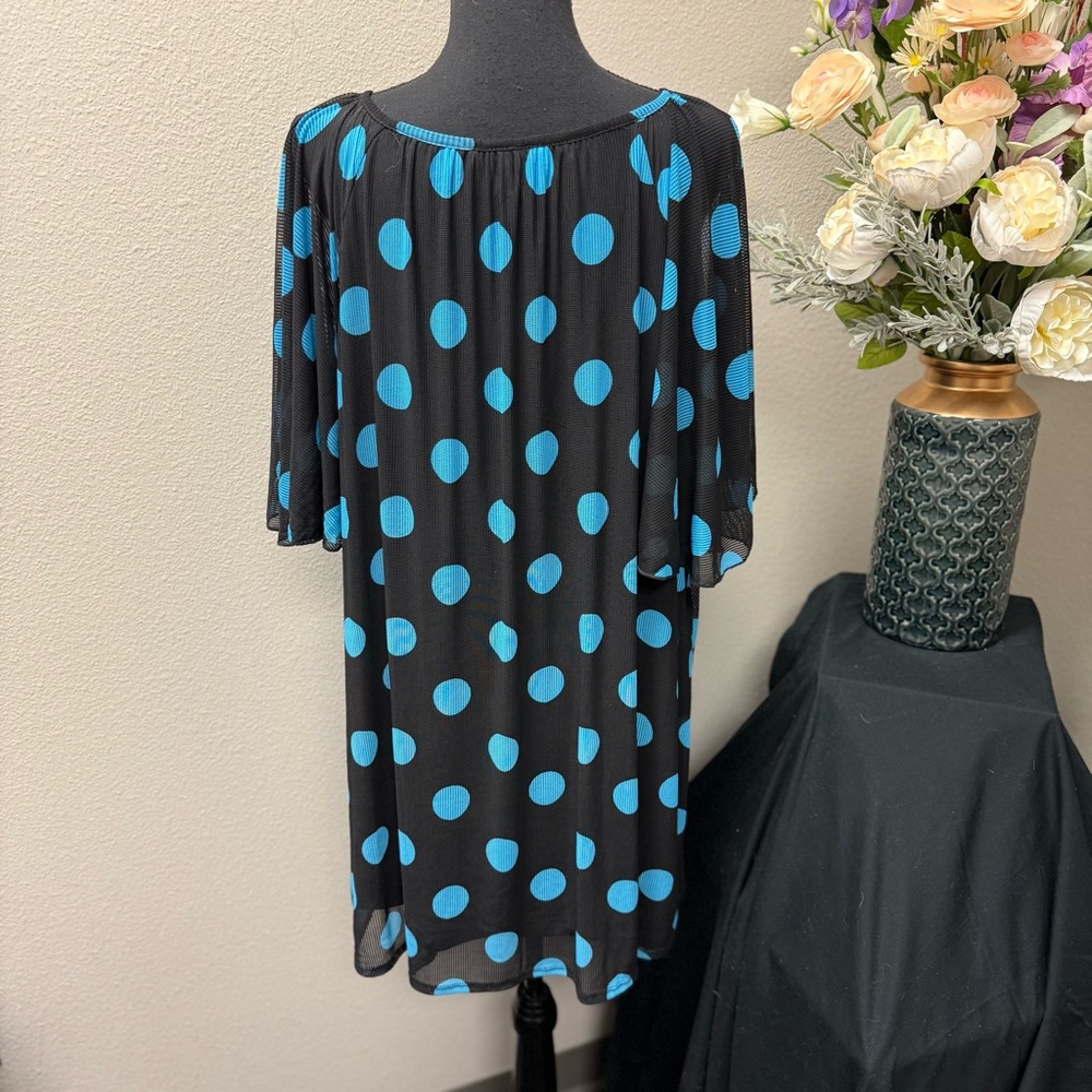 Cato Plus 22/24W Black Blue Polka Dot Sheer Tunic Blouse Summer Resort Top - Picture 4 of 9